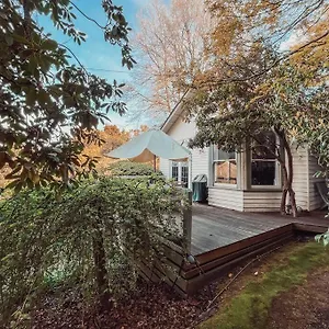 https://woolrich-retreat.queenslandhotels.net